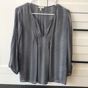 Joie XXS grey and white silk top